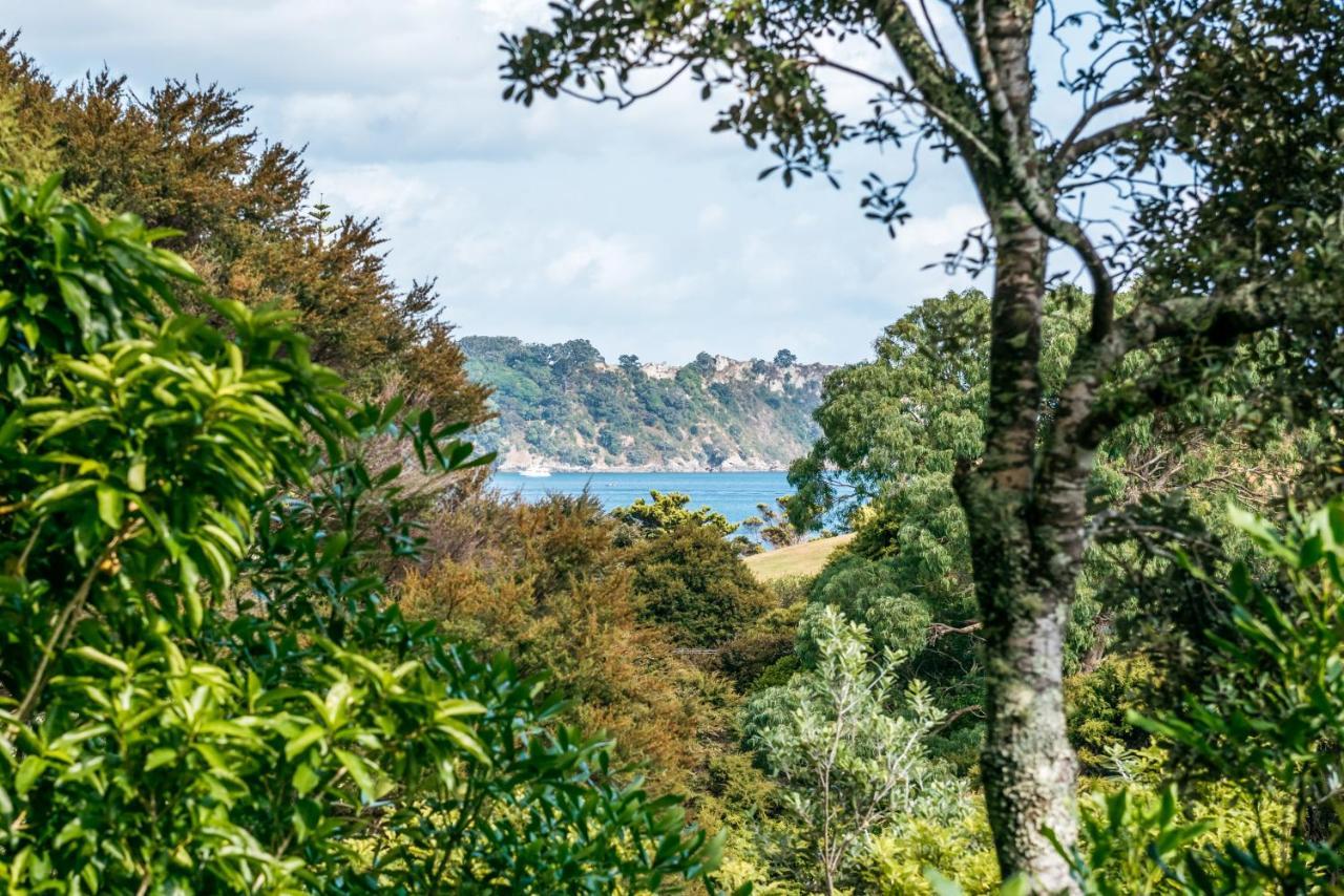 Treetop Retreat - Onetangi Holiday Home Exterior photo