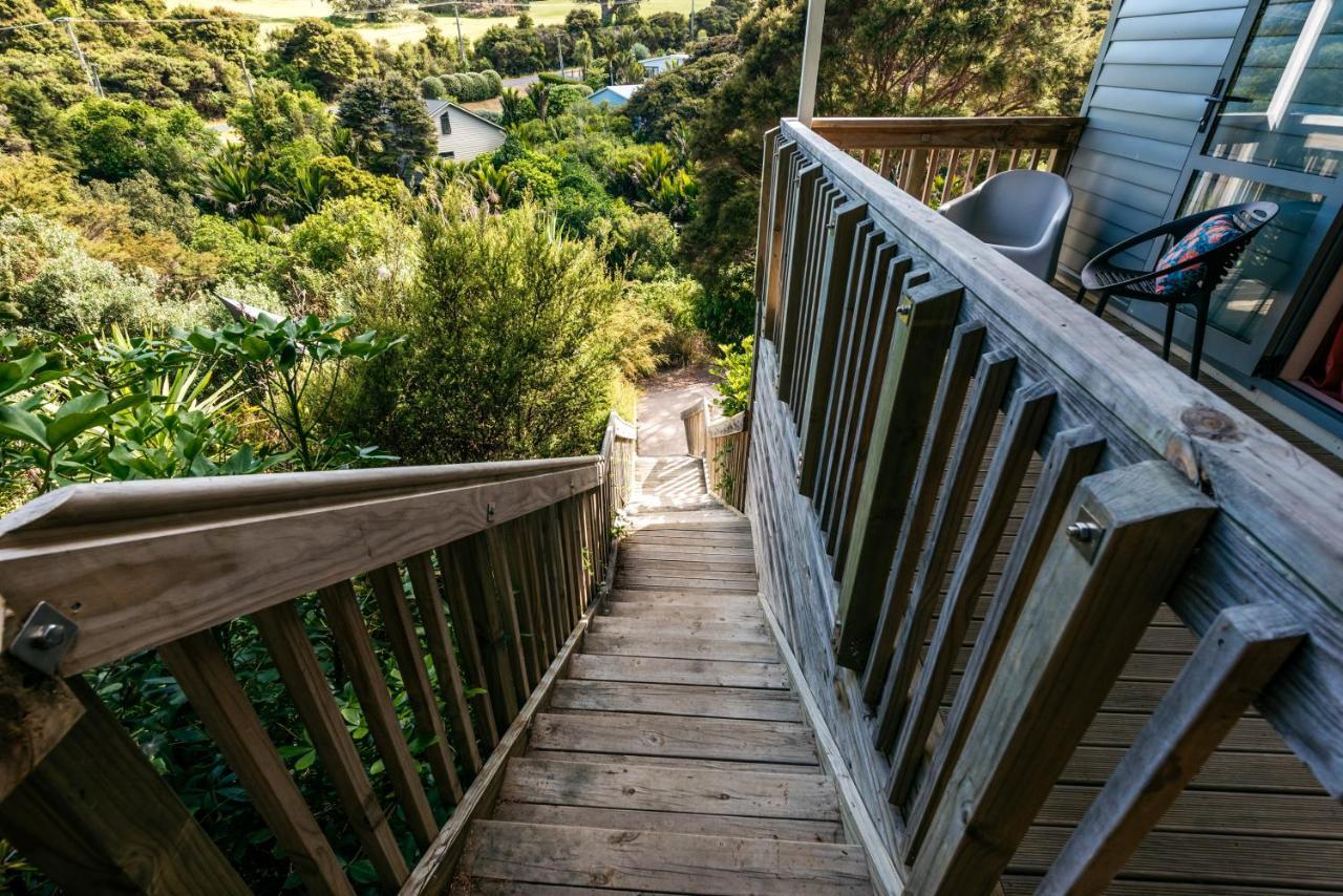 Treetop Retreat - Onetangi Holiday Home Exterior photo
